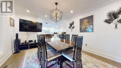 24762 Weirs Side Road, Georgina, ON - Indoor Photo Showing Dining Room