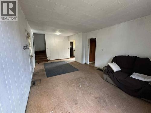 515 Sayward Avenue, Salmo, BC - Indoor Photo Showing Other Room