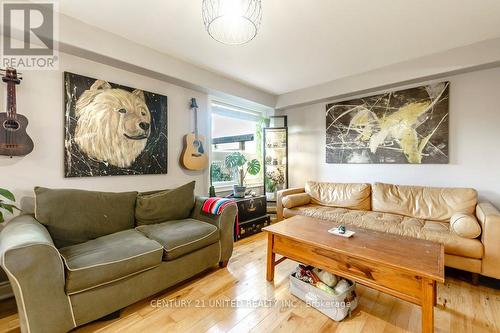 810 Hargrove Trail, Peterborough (Ashburnham Ward 4), ON - Indoor Photo Showing Living Room