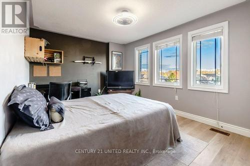 810 Hargrove Trail, Peterborough (Ashburnham Ward 4), ON - Indoor Photo Showing Bedroom