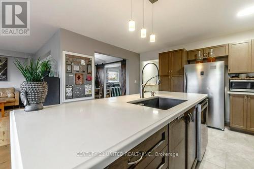 810 Hargrove Trail, Peterborough (Ashburnham Ward 4), ON - Indoor Photo Showing Kitchen