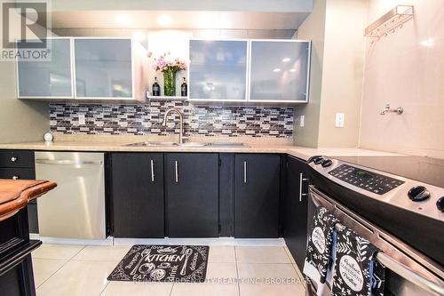 37 - 185 Denistoun Street, Welland (Broadway), ON - Indoor Photo Showing Kitchen With Double Sink With Upgraded Kitchen