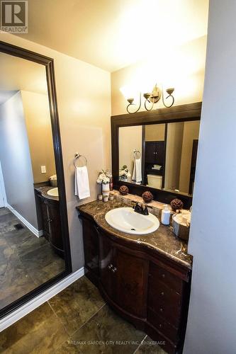 37 - 185 Denistoun Street, Welland (Broadway), ON - Indoor Photo Showing Bathroom