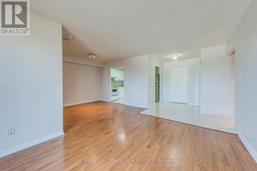 1415 - 135 Hillcrest Avenue, Mississauga, ON - Indoor Photo Showing Other Room