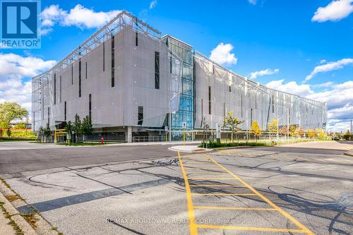 1415 - 135 Hillcrest Avenue, Mississauga, ON - Outdoor