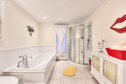 Bathroom - 4136 Rue De La Seine, Laval (Chomedey), QC - Indoor Photo Showing Bathroom