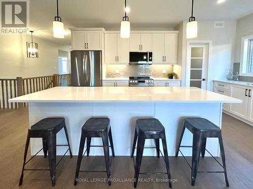 130 Stonecrest Boulevard, Quinte West (Sidney Ward), ON - Indoor Photo Showing Kitchen With Upgraded Kitchen