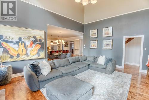 463 Lockmaster Crescent, Ottawa, ON - Indoor Photo Showing Living Room