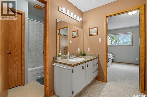 6934 Blakeney Drive, Regina, SK - Indoor Photo Showing Bathroom