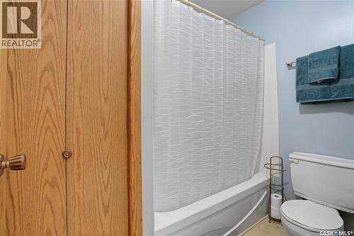 6934 Blakeney Drive, Regina, SK - Indoor Photo Showing Bathroom