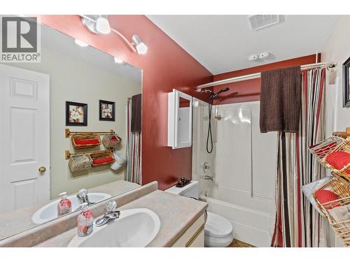 1295 12Th Street Unit# 203, Kamloops, BC - Indoor Photo Showing Bathroom