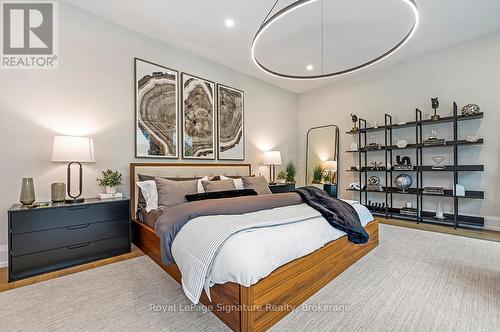 106 Dorothy Drive, Blue Mountains, ON - Indoor Photo Showing Bedroom