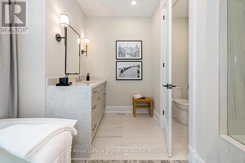 106 Dorothy Drive, Blue Mountains, ON - Indoor Photo Showing Bathroom