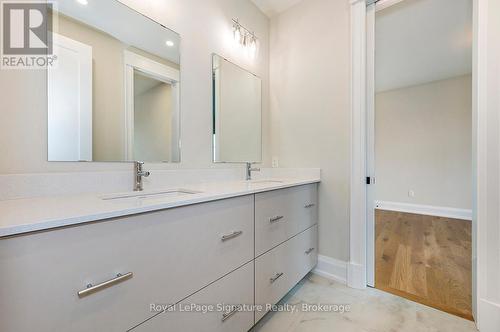 106 Dorothy Drive, Blue Mountains, ON - Indoor Photo Showing Bathroom