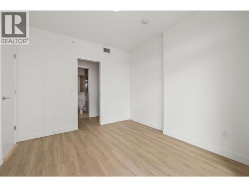 238 Leon Avenue Unit# 1704, Kelowna, BC - Indoor Photo Showing Other Room