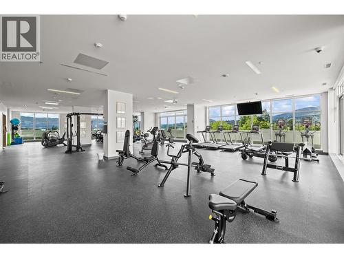 238 Leon Avenue Unit# 1704, Kelowna, BC - Indoor Photo Showing Gym Room