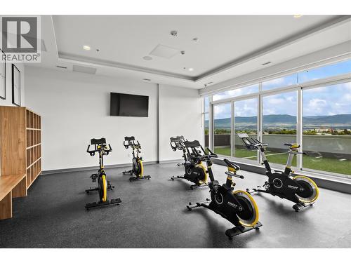 238 Leon Avenue Unit# 1704, Kelowna, BC - Indoor Photo Showing Gym Room