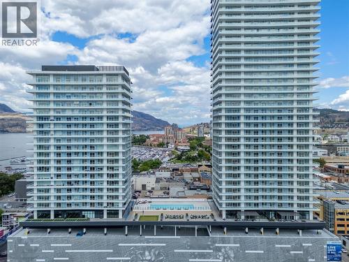238 Leon Avenue Unit# 1704, Kelowna, BC - Outdoor With Facade