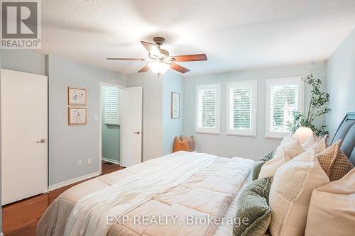 139 Adele Crescent, Oshawa, ON - Indoor Photo Showing Bedroom