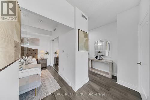 1310 - 3220 Sheppard Avenue E, Toronto, ON - Indoor