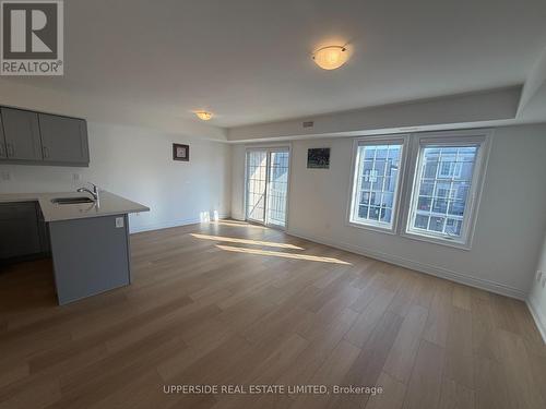 3 - 51 Hay Lane N, Barrie, ON - Indoor Photo Showing Kitchen