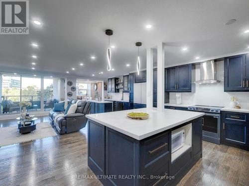 406 - 75 Emmett Avenue, Toronto, ON - Indoor Photo Showing Kitchen With Upgraded Kitchen