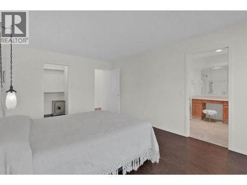 3333 South Main Street Unit# 30, Penticton, BC - Indoor Photo Showing Bedroom