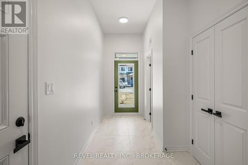 332 Dockside Drive, Kingston (Kingston East (Incl Barret Crt)), ON - Indoor Photo Showing Other Room