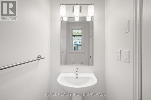 332 Dockside Drive, Kingston (Kingston East (Incl Barret Crt)), ON - Indoor Photo Showing Bathroom