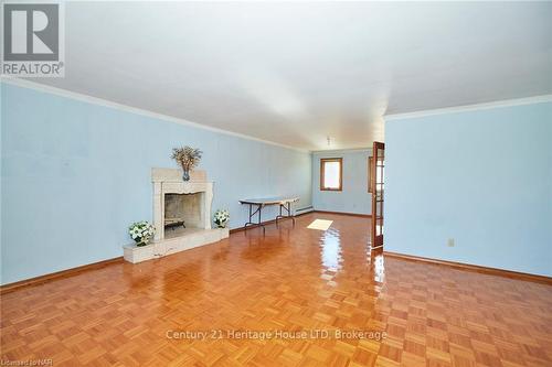 191 Cairns Crescent, Fort Erie (Bowen), ON - Indoor With Fireplace