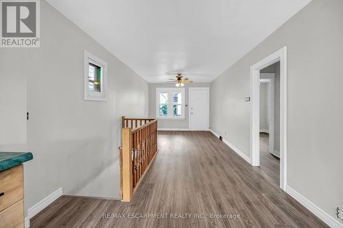 1256 Cannon Street E, Hamilton, ON - Indoor Photo Showing Other Room