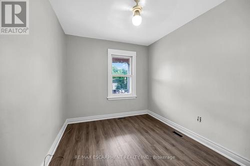 1256 Cannon Street E, Hamilton, ON - Indoor Photo Showing Other Room