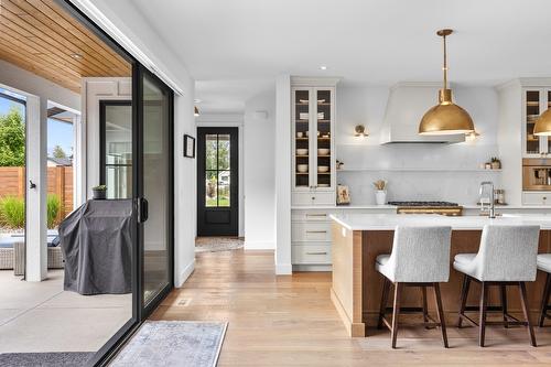 4243 Russo Street, Kelowna, BC - Indoor