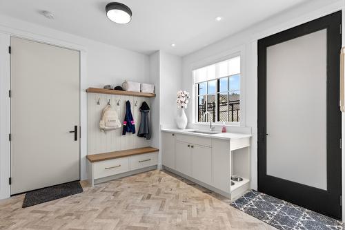 4243 Russo Street, Kelowna, BC - Indoor Photo Showing Other Room