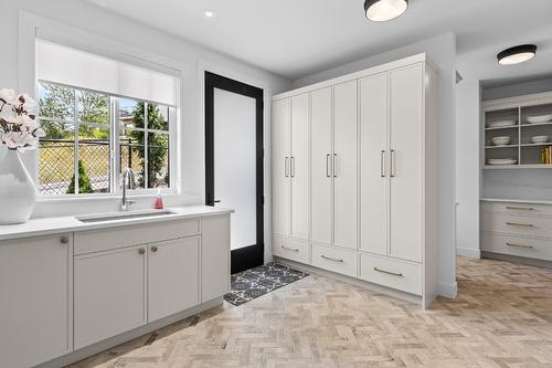 4243 Russo Street, Kelowna, BC - Indoor