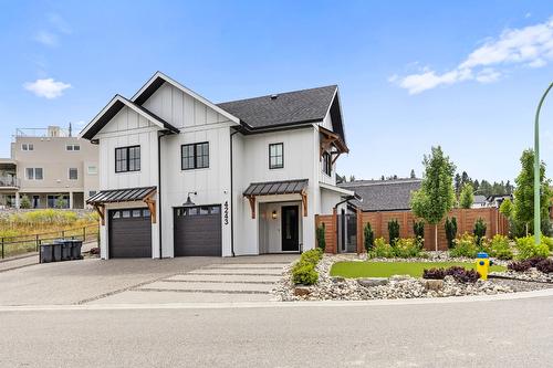 4243 Russo Street, Kelowna, BC - Outdoor