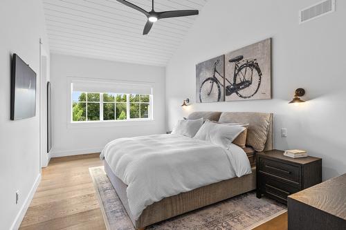 4243 Russo Street, Kelowna, BC - Indoor Photo Showing Bedroom