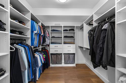 4243 Russo Street, Kelowna, BC - Indoor With Storage