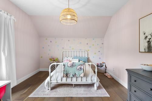 4243 Russo Street, Kelowna, BC - Indoor Photo Showing Bedroom