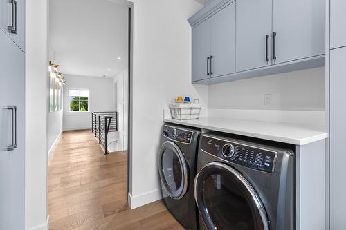 4243 Russo Street, Kelowna, BC - Indoor Photo Showing Laundry Room