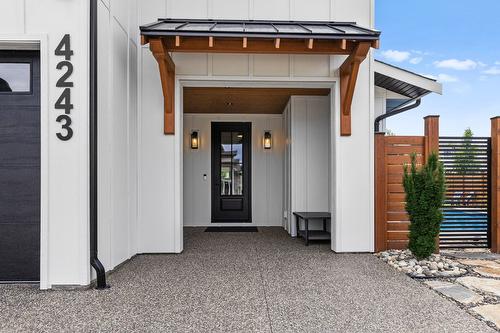 4243 Russo Street, Kelowna, BC - Outdoor