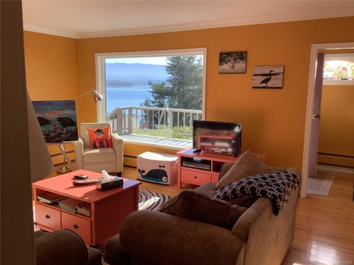 110 10Th Ave, Sointula, BC 