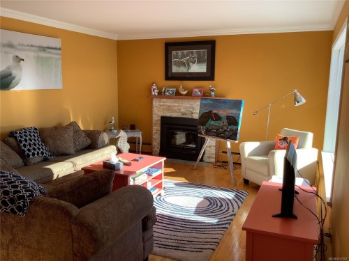 110 10Th Ave, Sointula, BC 