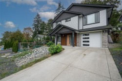 2149 Salmon Rd  Nanaimo, BC V9R 6J2