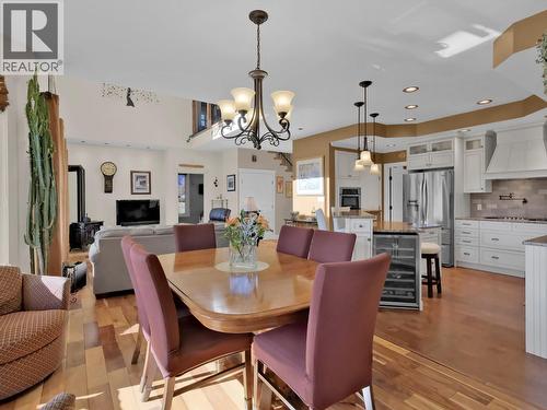 6240 Nursery Road, Grand Forks, BC - Indoor Photo Showing Dining Room