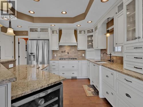 6240 Nursery Road, Grand Forks, BC - Indoor Photo Showing Kitchen With Upgraded Kitchen