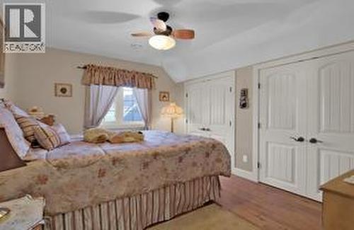 6240 Nursery Road, Grand Forks, BC - Indoor Photo Showing Bedroom