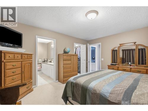 1924 Hamel Road, Williams Lake, BC - Indoor Photo Showing Bedroom