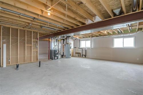 91 Harry Waytiuk Drive, East Selkirk, MB - Indoor Photo Showing Basement