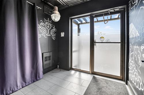 Hall d'entrée/Vestibule - 581  - 583 Mtée Masson, Mascouche, QC - Indoor Photo Showing Other Room